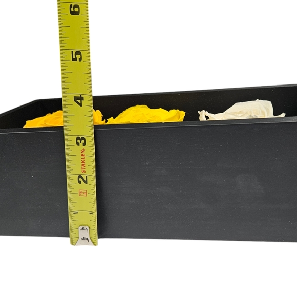 Khiva 3 Rose's in a Wood Box Decoration - Picture 4 of 5